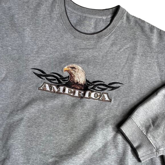 Vintage America Crewneck Eagle Embroidered Biker Gray Sweater XL Cropped Fit - Picture 2 of 4